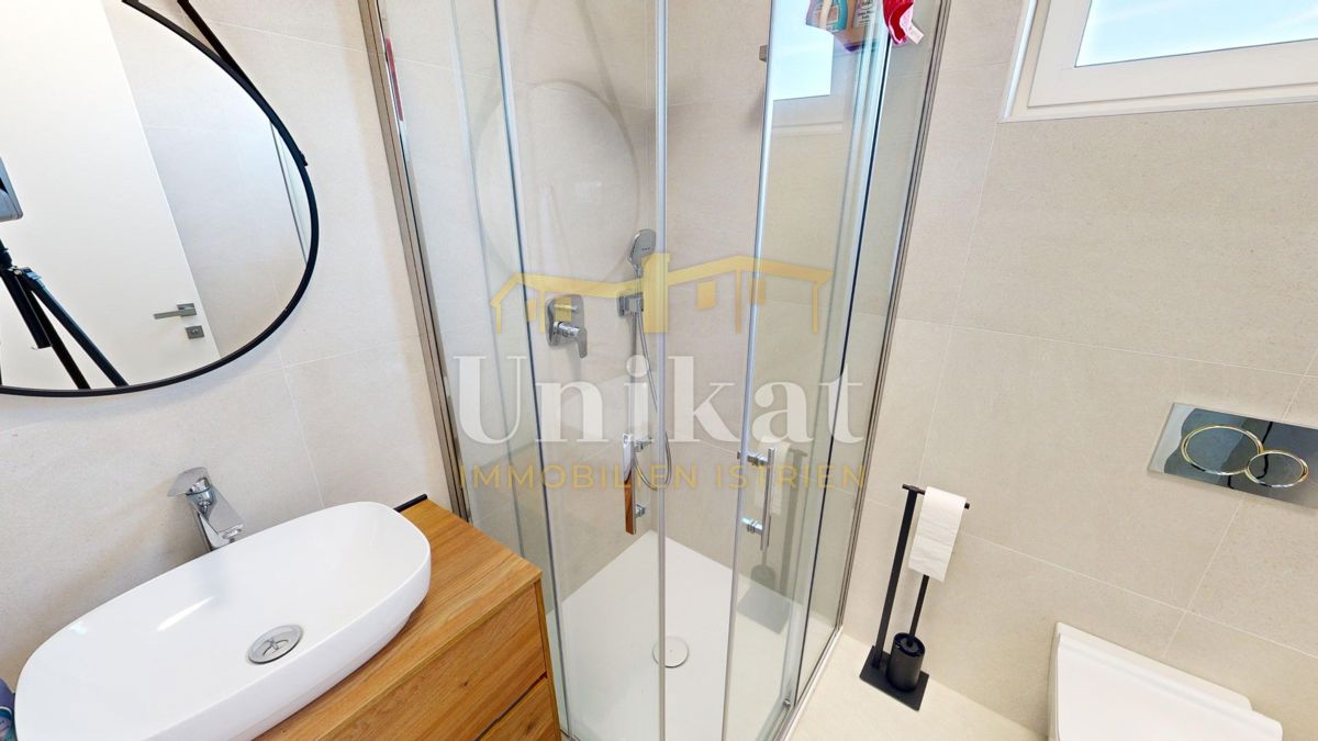 Appartamento con 2 camere da letto nelle immediate vicinanze di Poreč